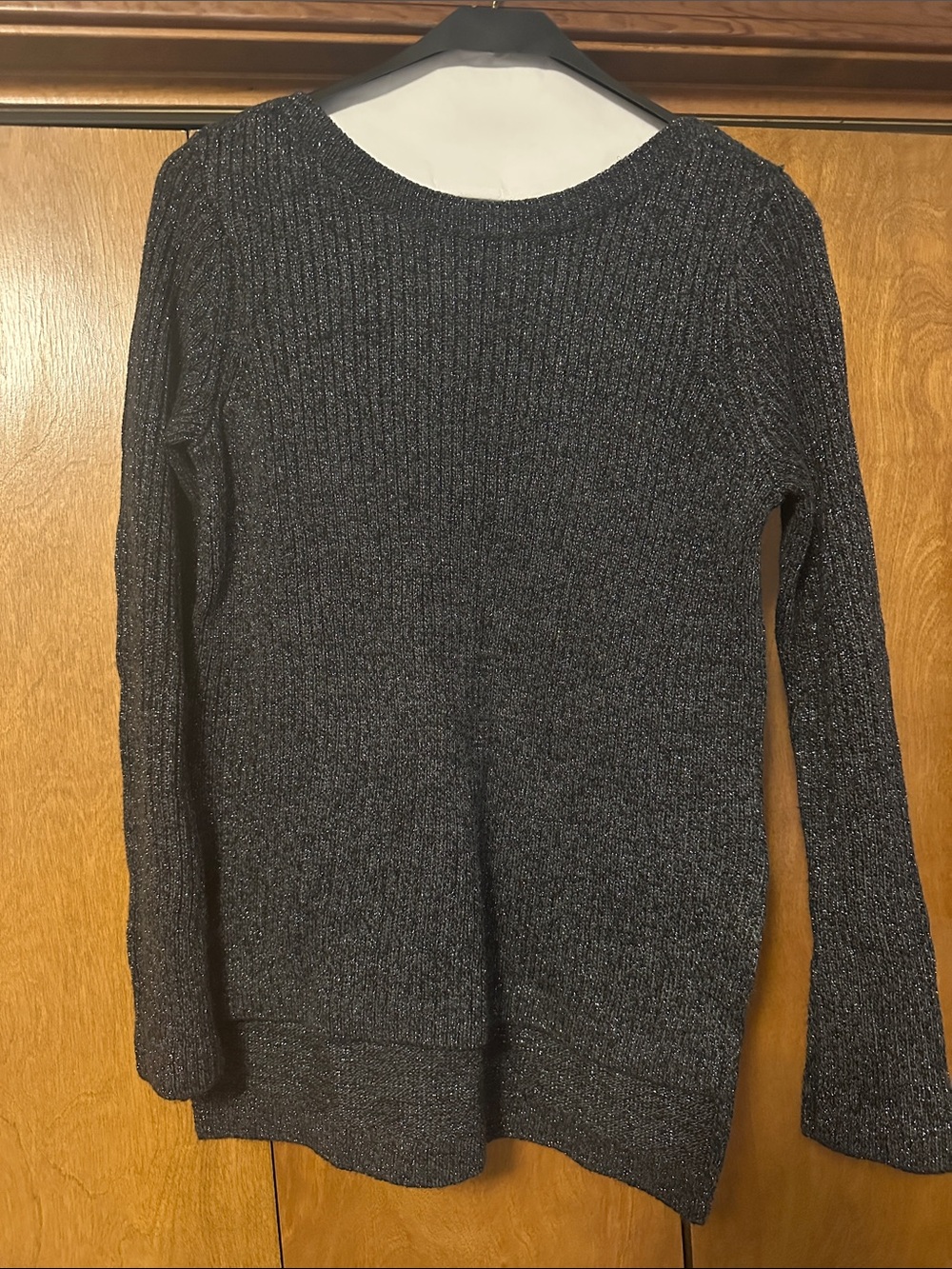 H&M Women's Black Ribbed Crewneck Sweater with Metallic Thread